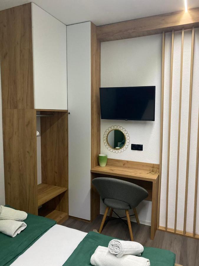 Deluxe Lägenhet Tuzla Exteriör bild