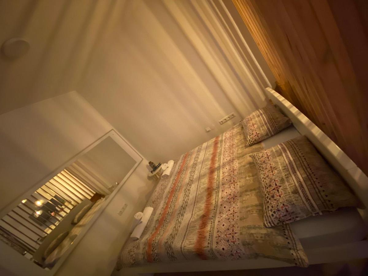 Deluxe Lägenhet Tuzla Exteriör bild